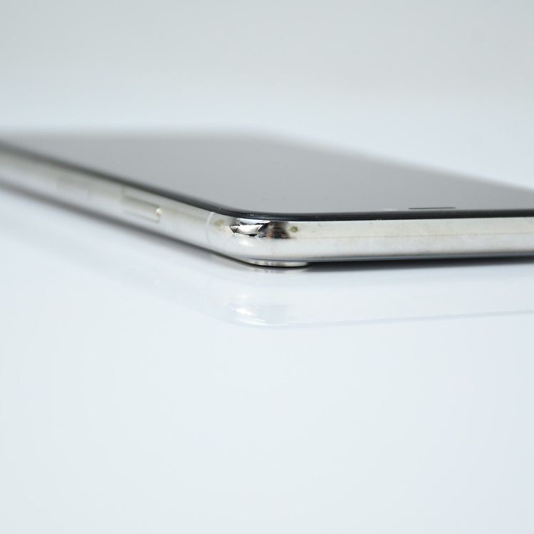 ��ư���ǽ������100����վ����ʡ�SIM�ե꡼ iPhone X 64GB ����С�