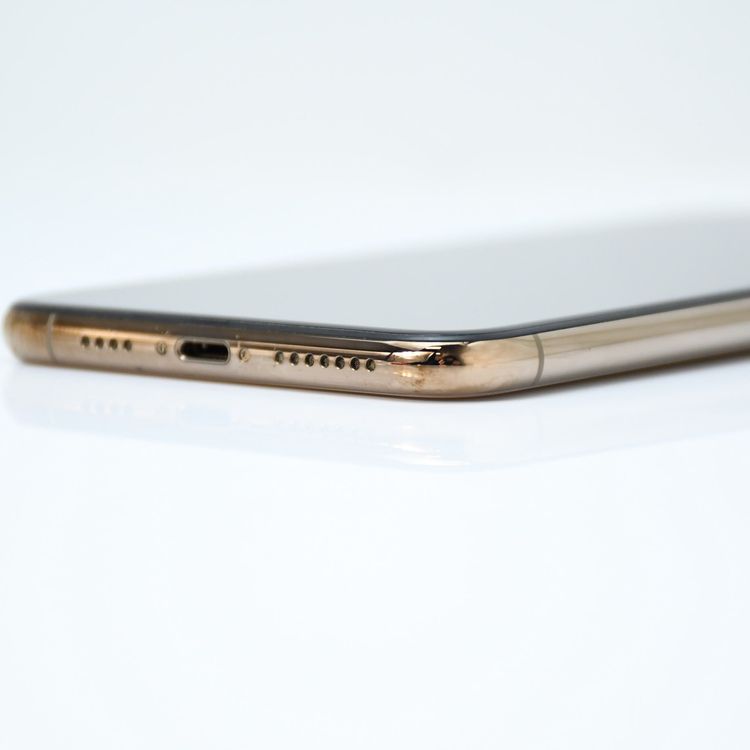 �����ʡ������Хåƥ꡼80���au SIM�ե꡼ iPhone XS Max 256GB �������