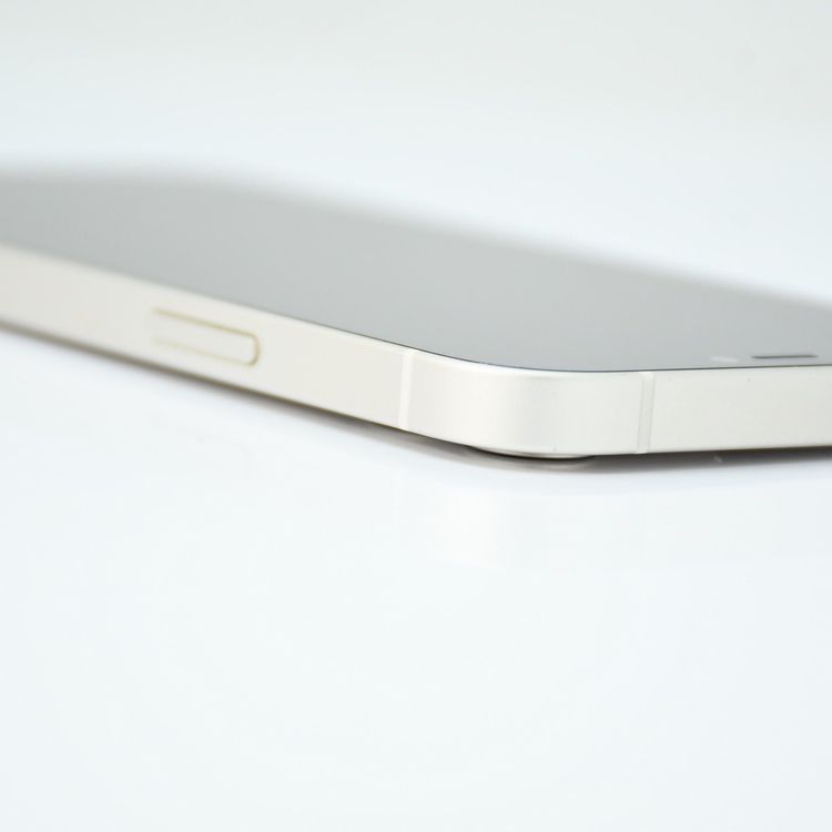 �ڱվ����ʡ������Хåƥ꡼82���SIM�ե꡼iPhone 12 64GB �ۥ磻��