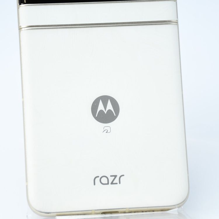 SIM�ե꡼ docomo motorola razr 50d M-51E �ۥ磻�ȥޡ��֥�