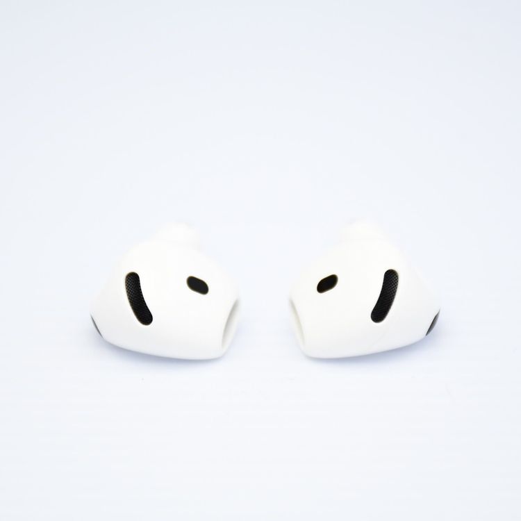 AirPods 4��ANC��A3055 �����ƥ��֥Υ�������󥻥����ܥ�ǥ�