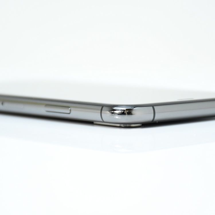 �����ʡ������Хåƥ꡼85���docomo SIM�ե꡼ iPhone XS 64GB