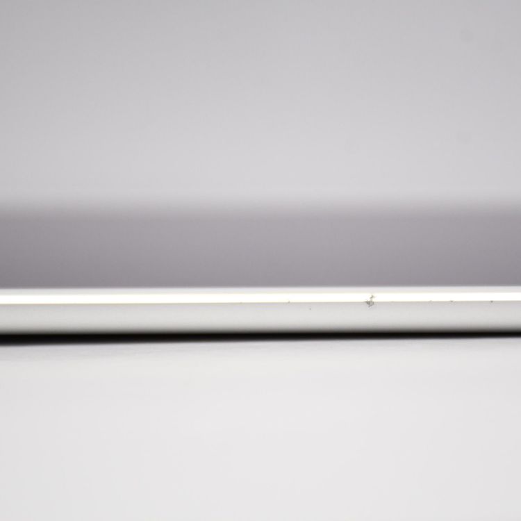 �ڱվ����ʡ�docomo iPad Air2 16GB ����С�