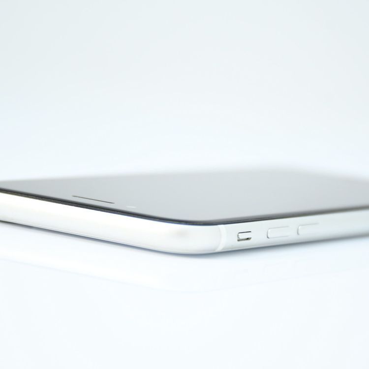 �ڽ����Хåƥ꡼��������88���SIM�ե꡼ iPhone SE �裲���� 64GB �ۥ磻��