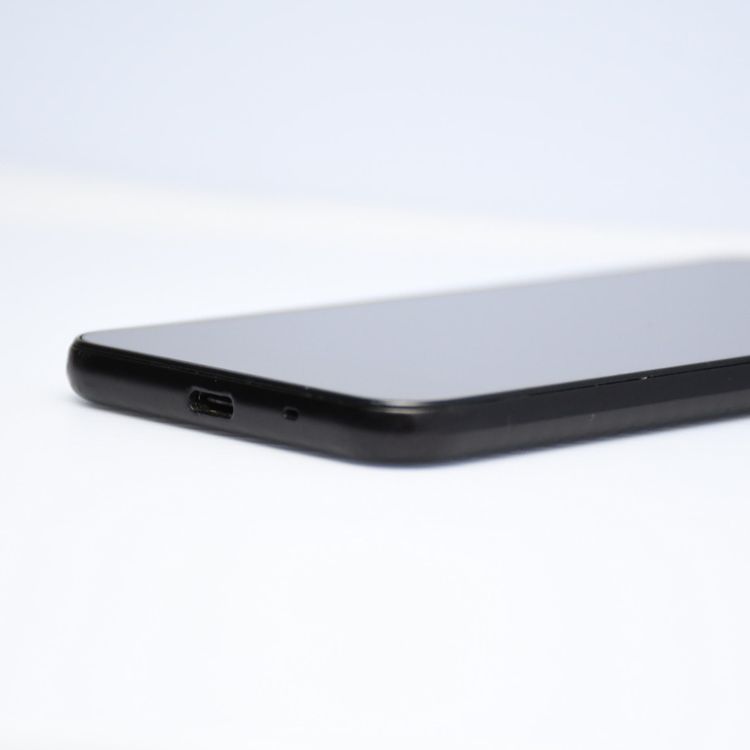 �ڥ���󥯡����ԡ��������ɡ�AQUOS sense basic 702SH
