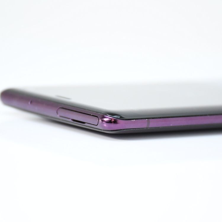 �ڱվ����ʡ������ɹ���SIM�ե꡼ Softbank Xperia XZ3 801SO