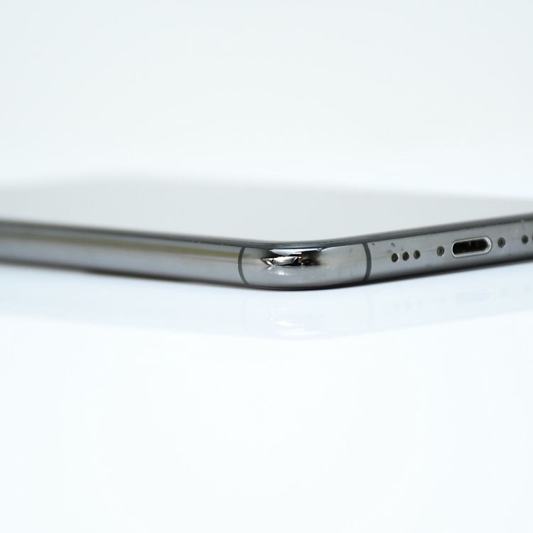 �����ʡ�docomo SIM�ե꡼ iPhone XS 64GB ���ڡ������쥤