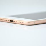 �����ʡ�docomo SIM�ե꡼ iPhone8 Plus 256GB �������