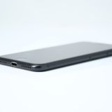 SIM�ե꡼ iPhone SE �裲���� 64GB �֥�å�