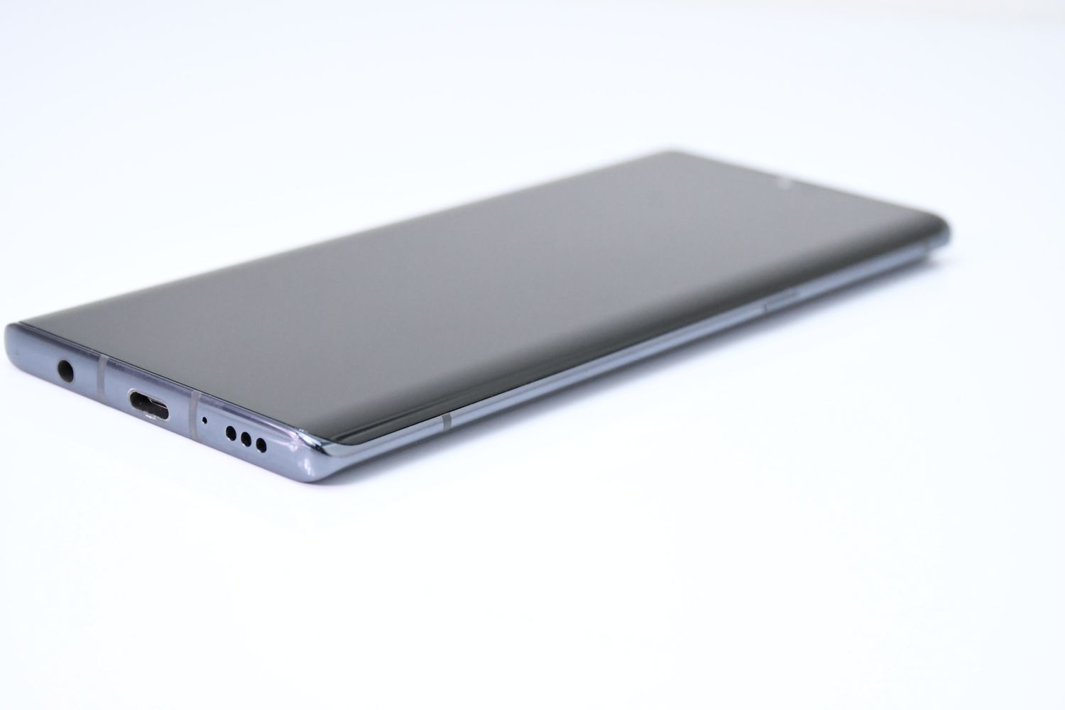 ムスビー｜【ガジェット買取キング】SIMフリー docomo LG L-52A