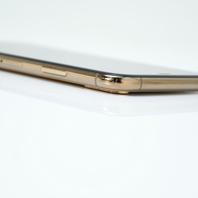 �����ʡ�docomo SIM�ե꡼ iPhone XS 64GB �������
