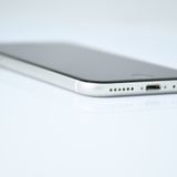 �ڱվ����ʡ�SIM�ե꡼ iPhone SE �裲���� 128GB �ۥ磻��