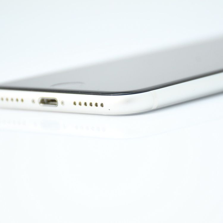 �����ʡ������Хåƥ꡼84���SIM�ե꡼ iPhone SE �裲���� 64GB �ۥ磻��