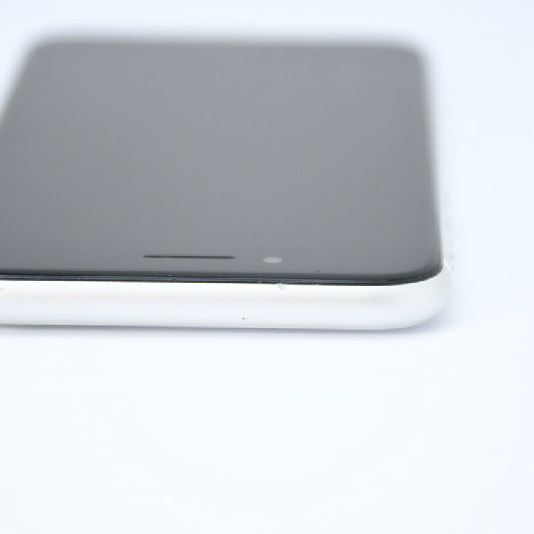 �ڽ����Хåƥ꡼��������83���SIM�ե꡼iPhone SE �裲���� 128GB �ۥ磻��