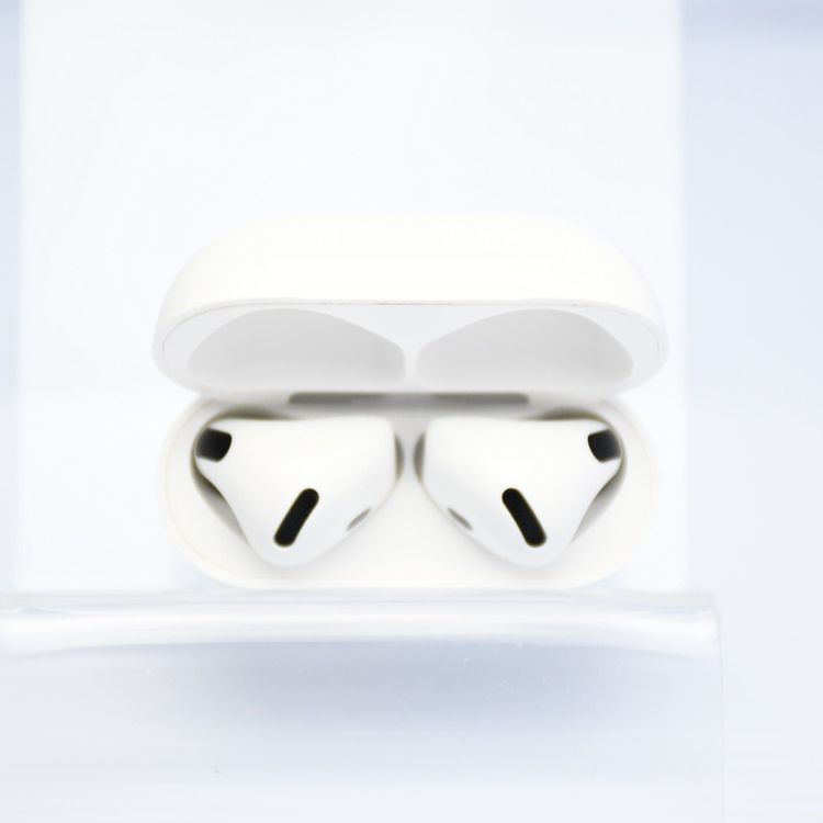 AirPods 4��ANC��A3055 �����ƥ��֥Υ�������󥻥����ܥ�ǥ�