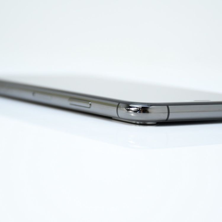 �ڱվ����ʡ������Хåƥ꡼83���SIM�ե꡼ iPhone XS 64GB ���ڡ������쥤