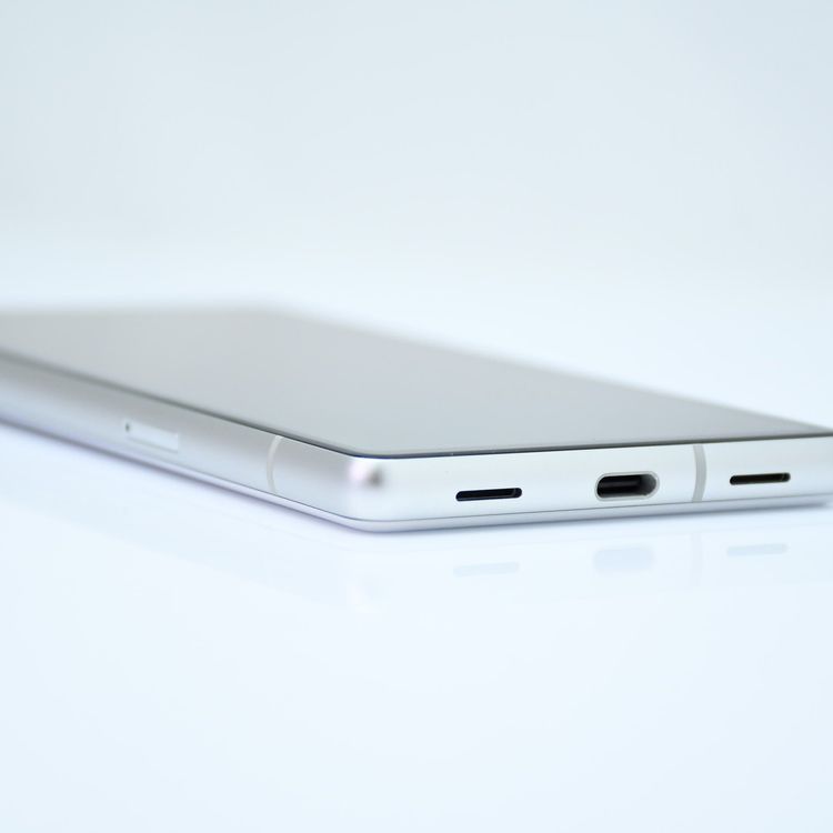 【液晶美品】SIMフリー Google Pixel7a 128GB Snow