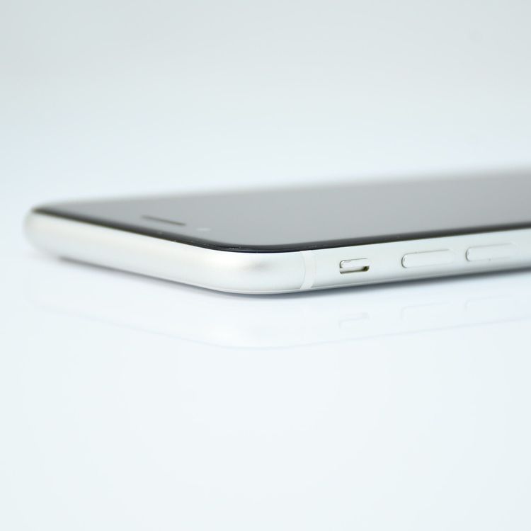 ڱվʡSIMե꡼ iPhone SE 裲 128GB ۥ磻