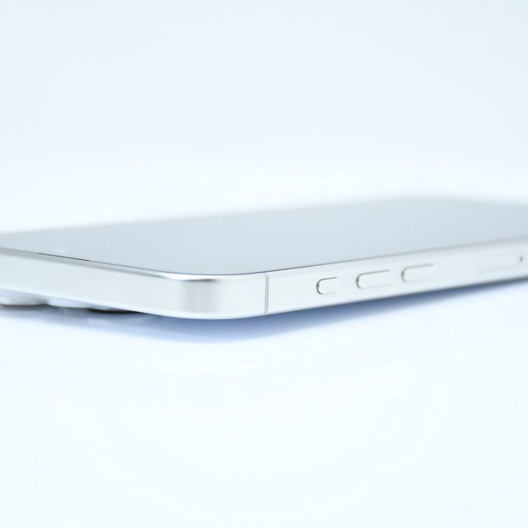 【新品同様*バッテリー100%】SIMフリー iPhone16 Pro Max 256GB ホワイト