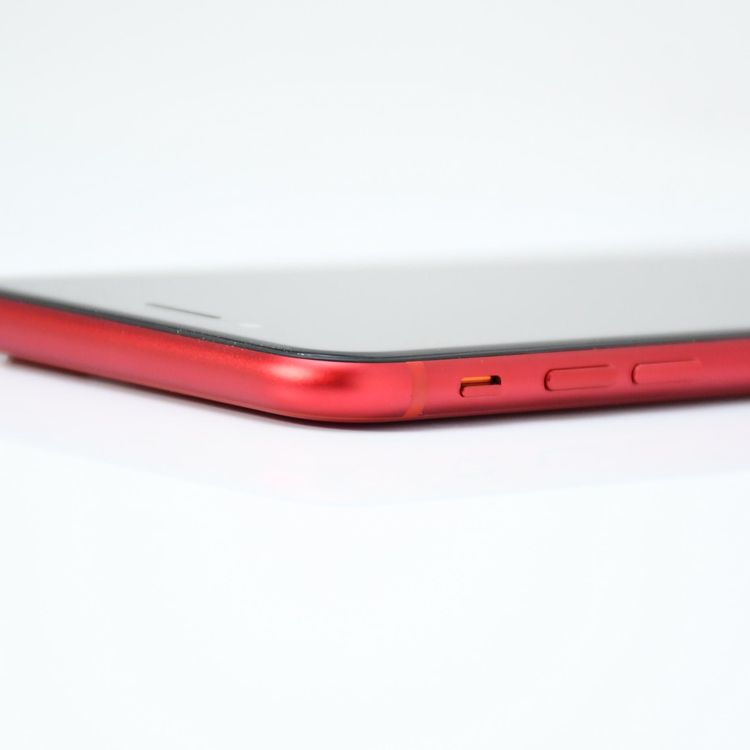 �����ʡ������Хåƥ꡼��������83���docomo SIM�ե꡼iPhone SE �裲����64GB