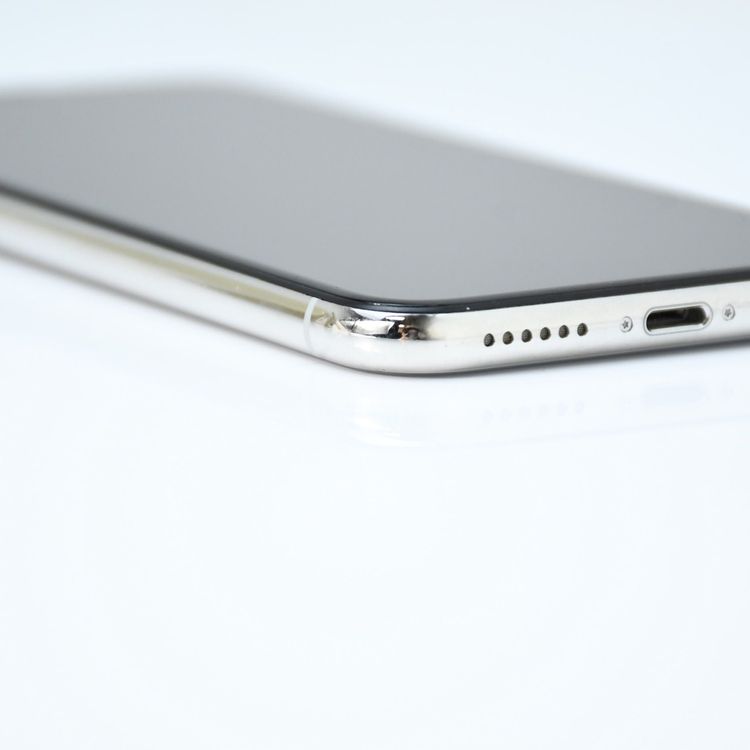 �ڥХåƥ꡼�������� 82����վ����ʡ�docomo SIM�ե꡼ iPhoneX 64GB