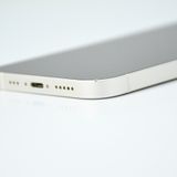 �ڱվ����ʡ������Хåƥ꡼82���SIM�ե꡼iPhone 12 64GB �ۥ磻��