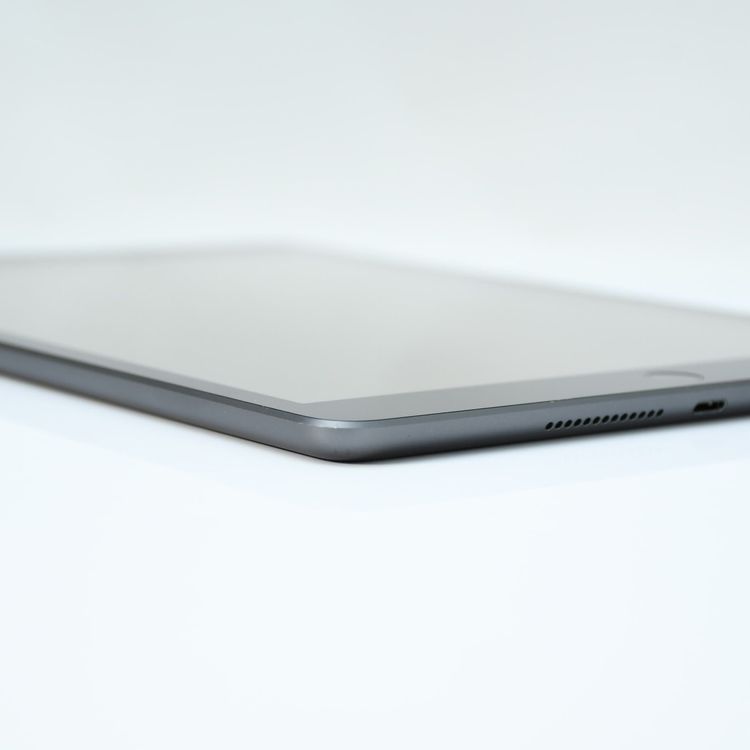 86SIMե꡼ iPad 8 Wi-Fi+Cellular 32GB