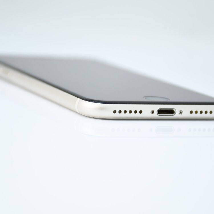 ڱվʡХåƥ꡼85%SIMե꡼ iPhoneSE 裳 64GB ۥ磻