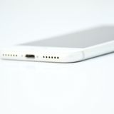 �����ʡ��Хåƥ꡼�������� 81��� SIM�ե꡼ iPhone 7 32GB ����С�