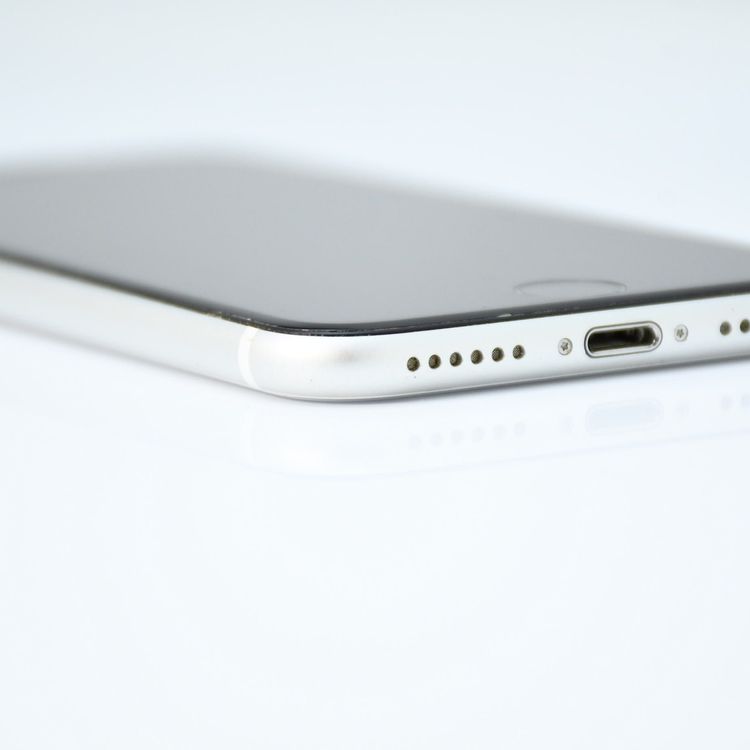 docomo SIMե꡼ iPhone SE 裲 128GB ۥ磻