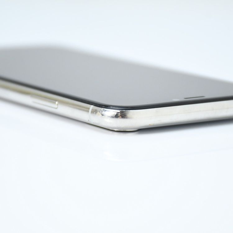 �ڥХåƥ꡼�������� 82����վ����ʡ�docomo SIM�ե꡼ iPhoneX 64GB