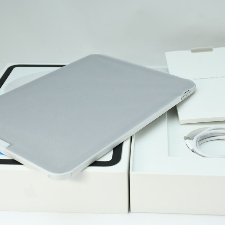 �ڥХåƥ꡼��������99���iPad ��10���� 256GB Wi-Fi��ǥ� ����С�