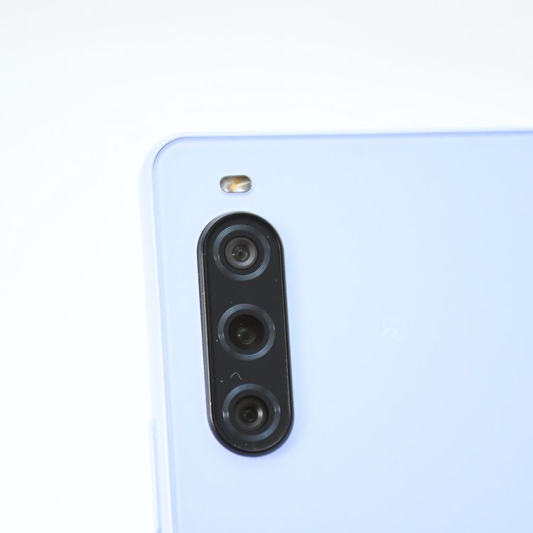 �ڱվ����ʡ������ɹ���docomo SIM�ե꡼ Xperia 10 V SO-52D ��٥����