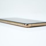 ưġ100 %docomo SIMե꡼ iPhone XS 64GB 