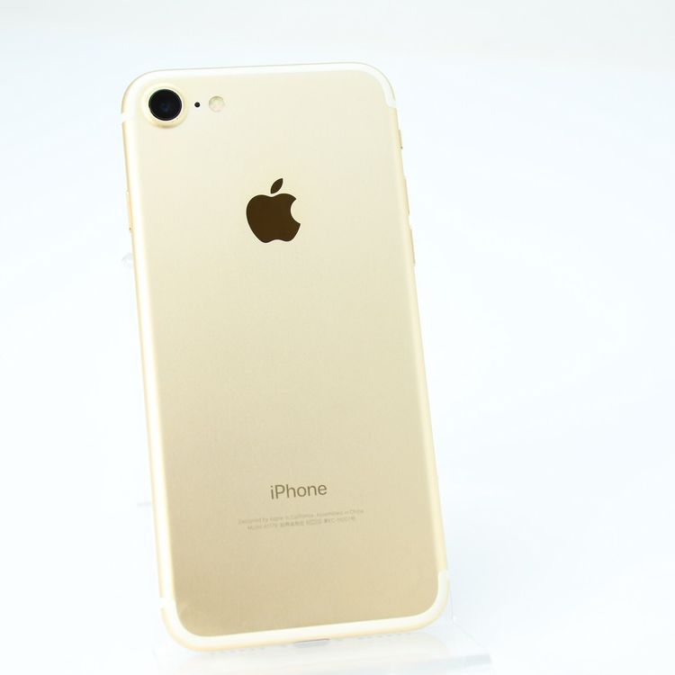 �ڥ���󥯡�SIM�ե꡼ iPhone7 32GB �������