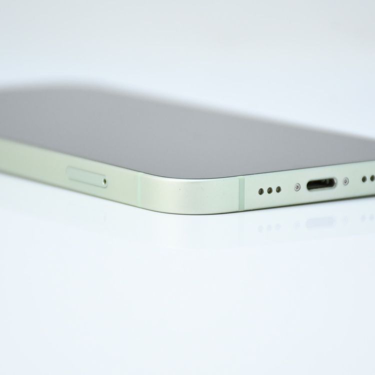 �����ʡ���°�ʴ����������Хåƥ꡼83���SIM�ե꡼iPhone12 64GB ���꡼��