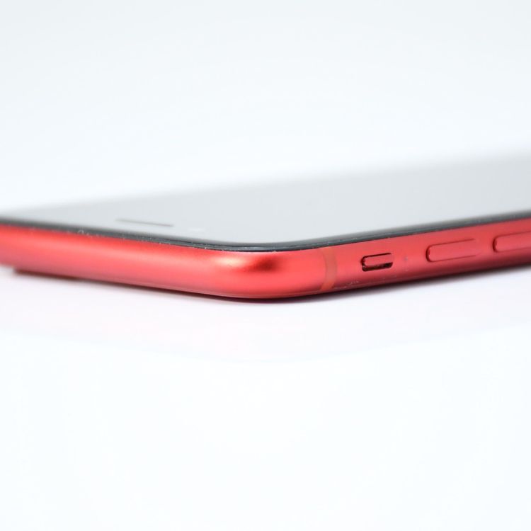 ưġ100 %ʡSIMե꡼ iPhone SE 裲 128GB å