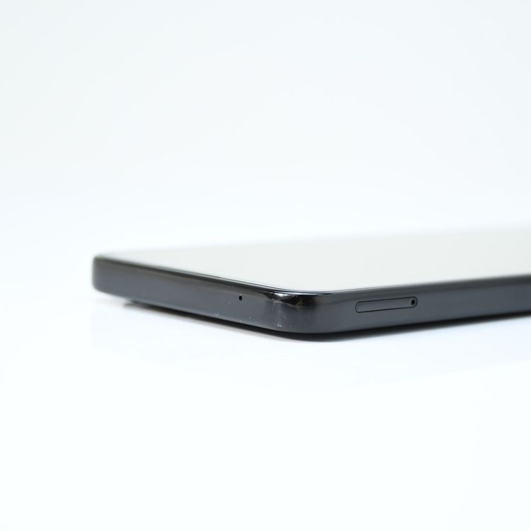 �����ʡ�Y!mobile SIM�ե꡼Libero 5G III A202ZT �֥�å�