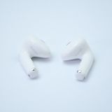 ǽƱ͡ѡAirPods 4 Υ󥻥 MXP93J/A