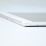 �ڥХåƥ꡼��������84���docomo SIM�ե꡼iPad ��8���� 32GB ����С�