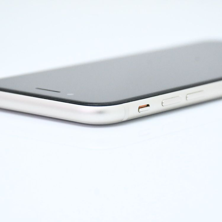 ʡХåƥ꡼84%docomo SIMե꡼ iPhoneSE 裳 64G