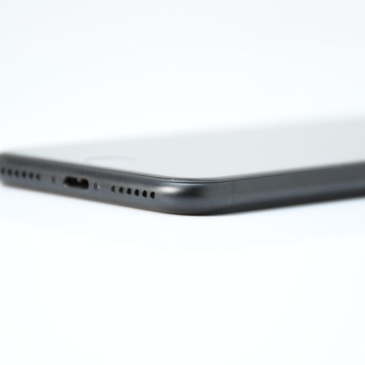 �����ʡ������Хåƥ꡼82���SIM�ե꡼ iPhone SE �裲���� 64GB �֥�å�