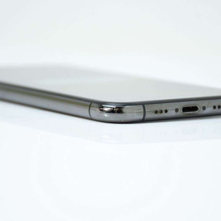 �ڱվ����ʡ�SIM�ե꡼ iPhone X 64GB ���ڡ������쥤