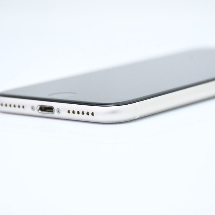 ưġ100 %ʡ SIMե꡼ iPhoneSE 裳 64GB 饤