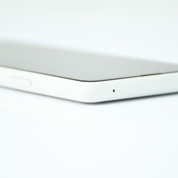 �ڿ���Ʊ�͡�SIM�ե꡼ docomo Xperia 10 III SO-52B �ۥ磻��