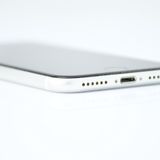 SIM�ե꡼iPhone SE �裲���� 64GB �ۥ磻��