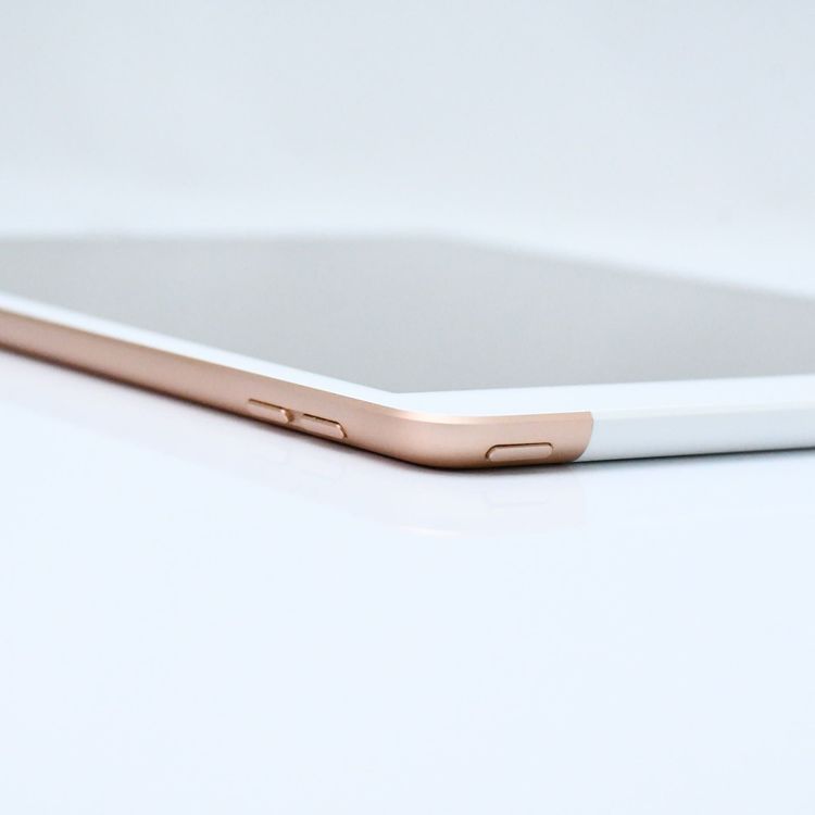 ʡɹ96SIMե꡼ iPad 7 32GB 