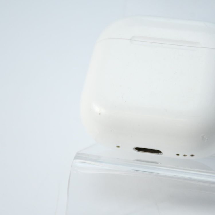 AirPods ��4���� A3055 �����ƥ��֥Υ�������󥻥�����