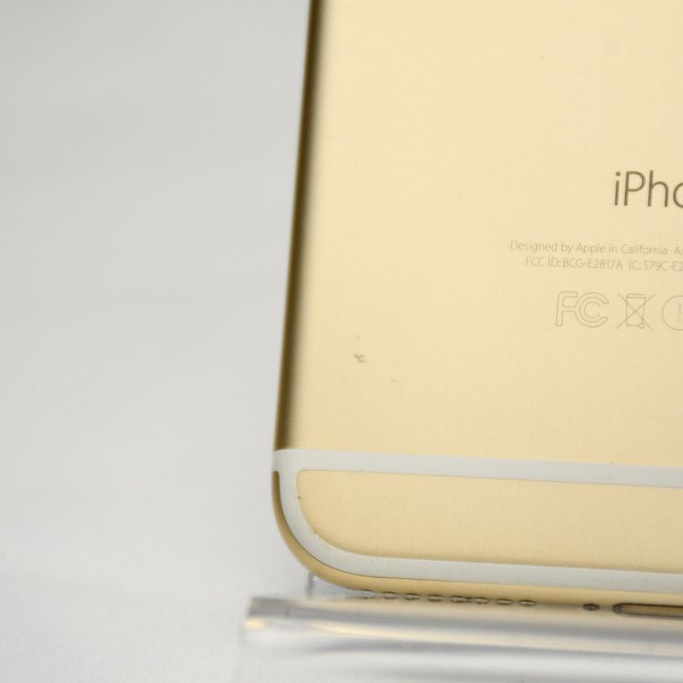 �ڱվ����ʡ��Хåƥ꡼��������88���au iPhone 6 Plus 128GB �������