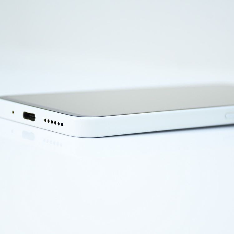 Y!mobile SIM�ե꡼Libero 5G III A202ZT �ۥ磻��